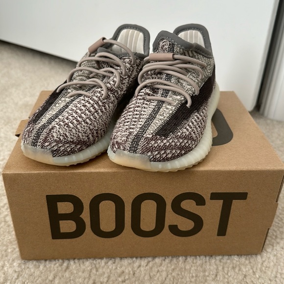 Yeezy Shoes Kids Yeezy Boost 35 Size 1k Poshmark